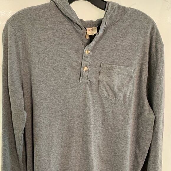 Hollister long sleeve t-shirt with hood small. - Picture 3 of 5